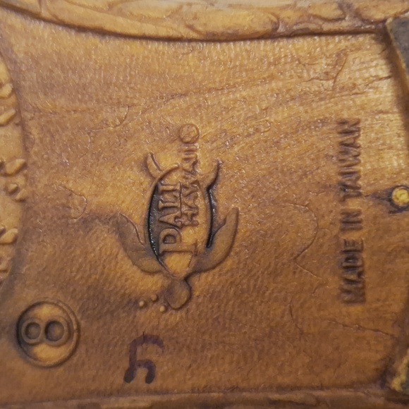 Pali Hawaii Brown Slide Sandals - Picture 4 of 4